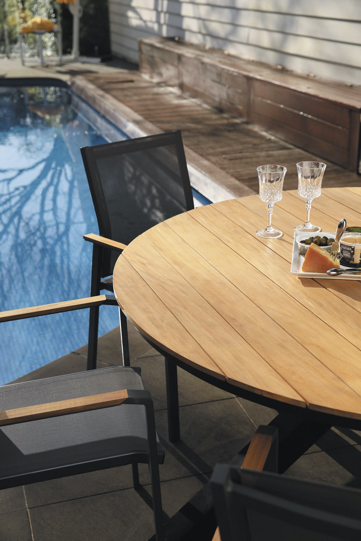 Shelta Empire Dining Chair