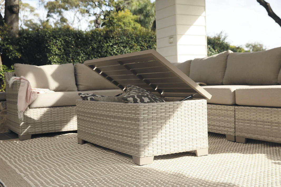 Shelta Shelbourne 7 Piece Causal Setting